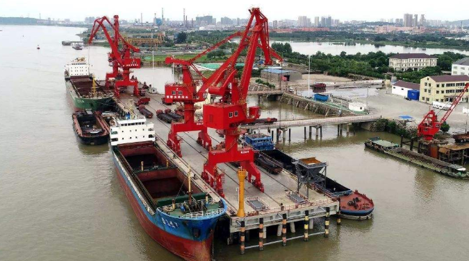 贵阳概述露天料场港口封闭问题的实行方法